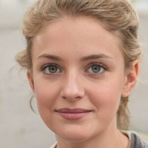 Κατερίνα Τσακίρη - Συγγραφέας